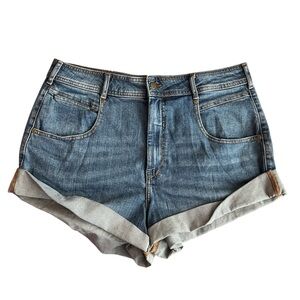 Pilcro Rolled Denim Shorts SZ 32